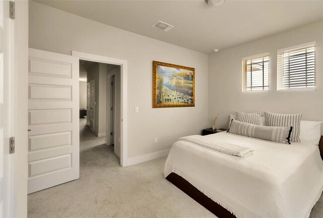 Building Photo - 8415 Laughlin Ln