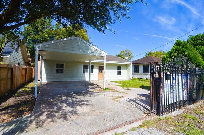 Building Photo - 7215 Force St
