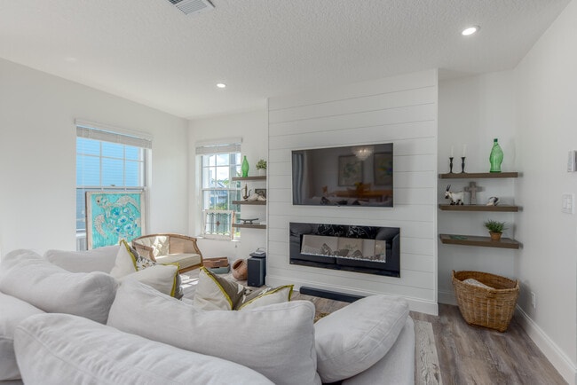 Building Photo - 1221 Ocean Dunes Cir