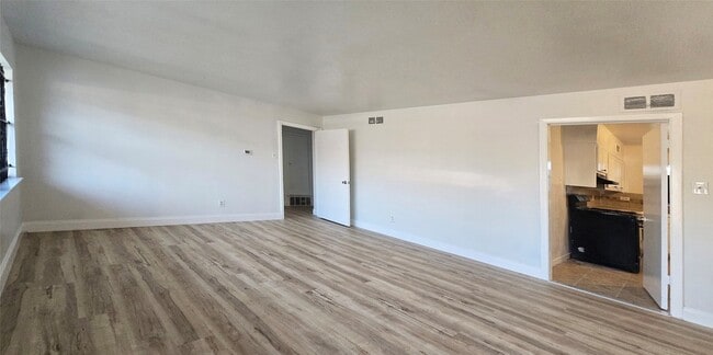 Building Photo - 514 Highfall Dr