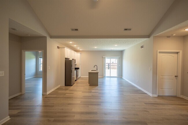 Building Photo - 2321 Trenton Ln