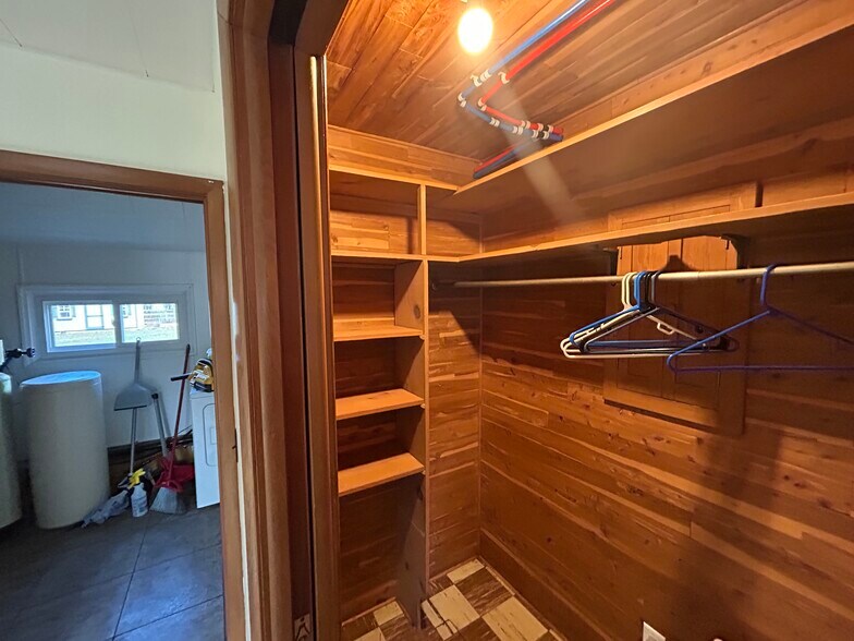 Building Photo - 4883 W Streetsboro Rd