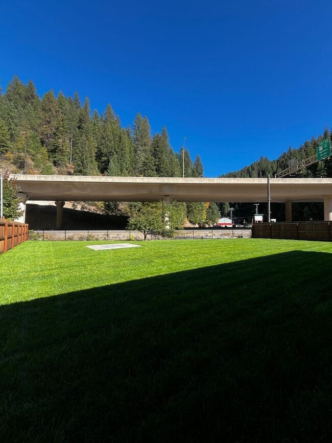 Building Photo - 2 Bedroom, 1 Bath house located in Wallace...