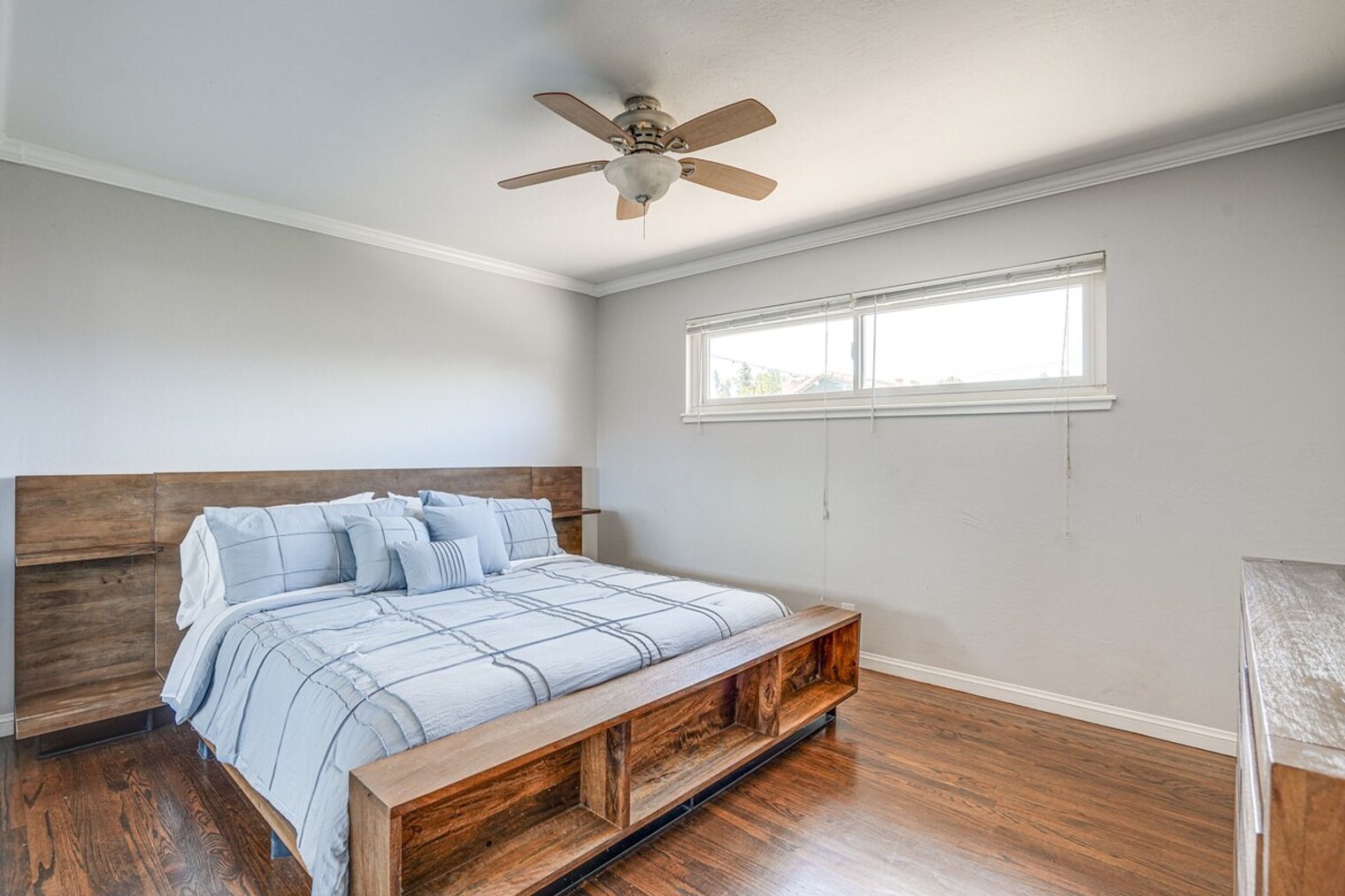 Building Photo - 1338 Thais Ln