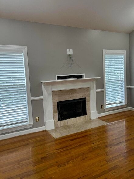 Building Photo - 216 Hope Rd