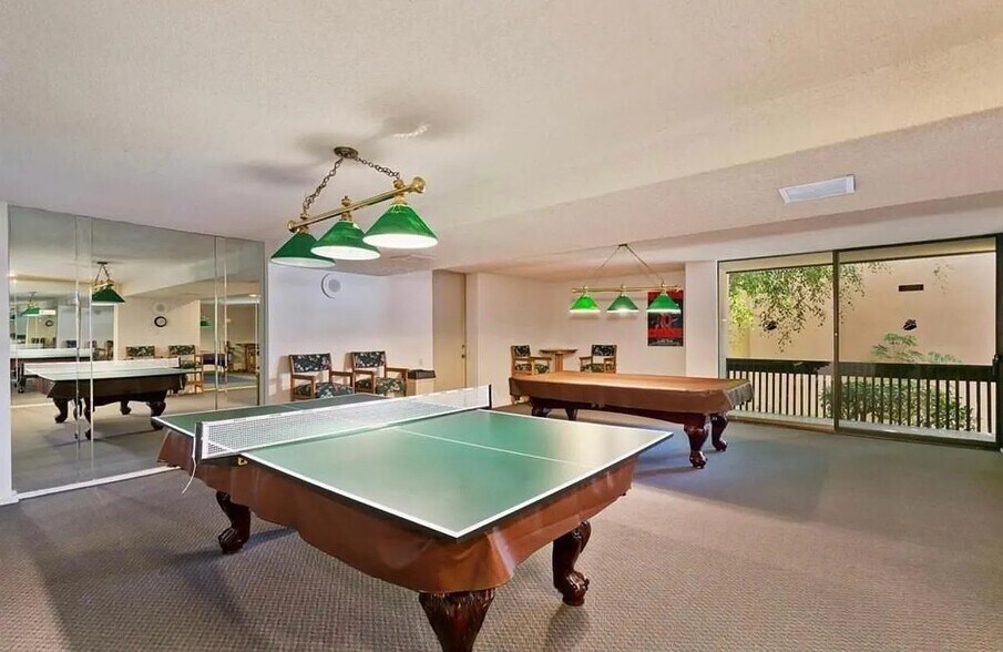 Building Photo - 4600 Lamont St