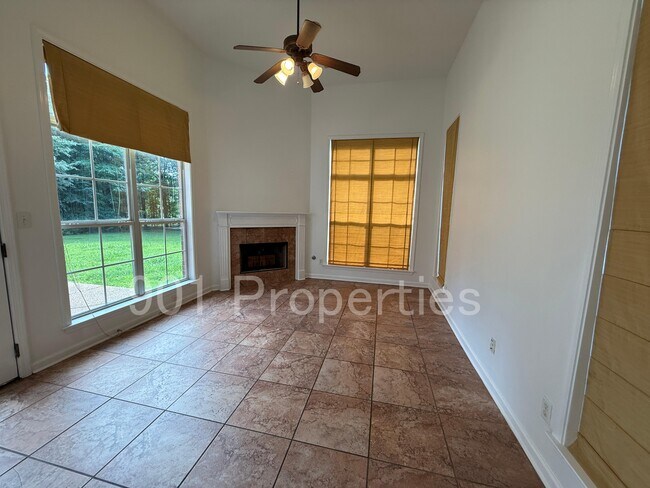 Building Photo - 5167 Rachel Forest Cove