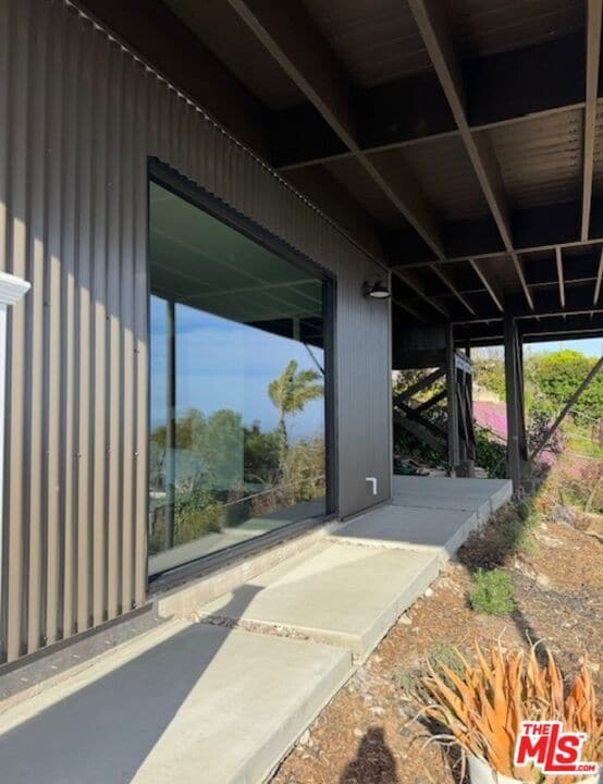 Building Photo - 1433 Silvius Ave