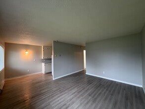 Building Photo - Gardenside Apartments