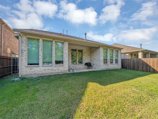 Building Photo - 8005 Lindheimer Ln