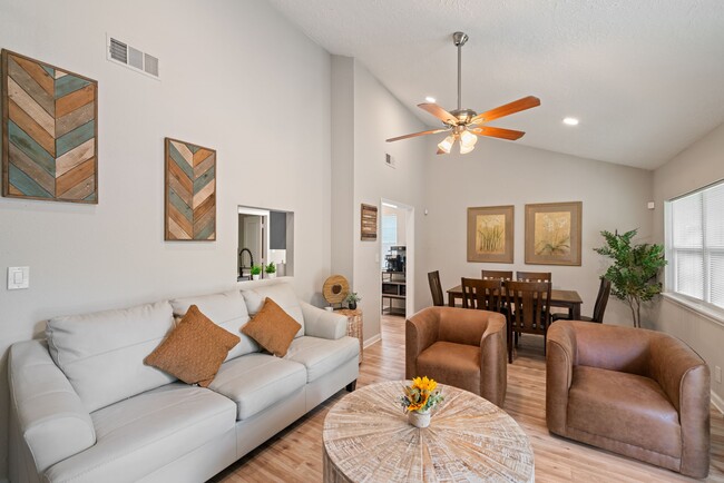 Building Photo - 2523 Village Oak Dr.