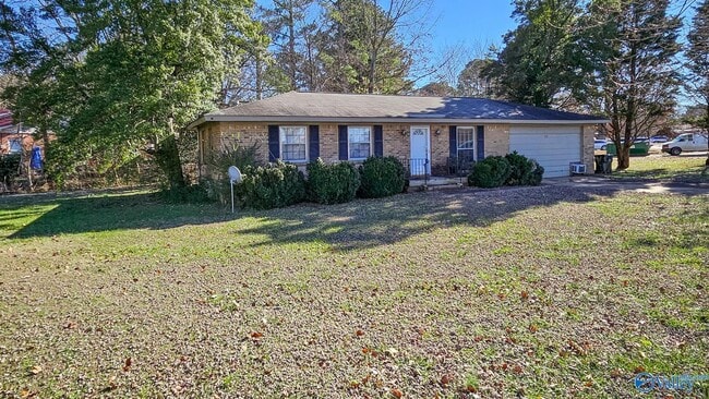 Building Photo - 712 Larry Dr