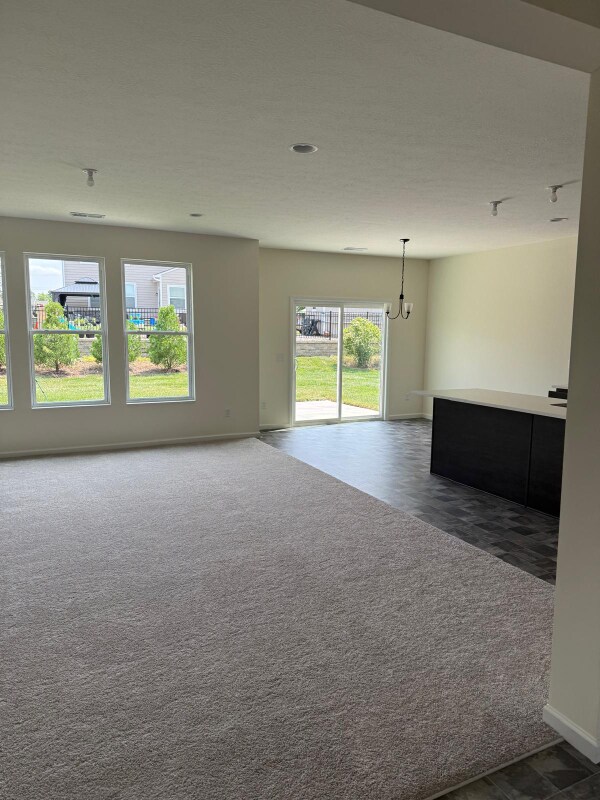 Building Photo - 933 Reeder Cir