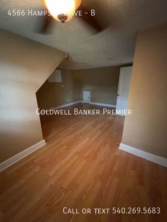 Building Photo - 4566 Hampshire Ave