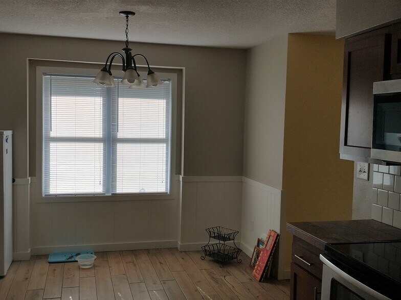 Building Photo - 808 Roosevelt St