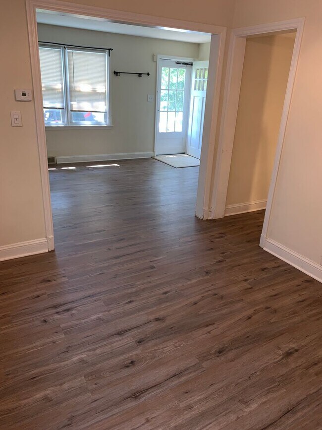 Building Photo - Timonium Cape Cod with Loft, Screened Porch and Large Yard