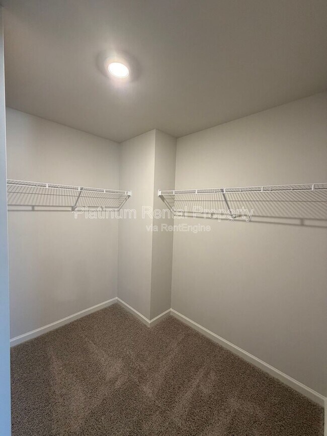 Building Photo - 54 Rustin Rdg