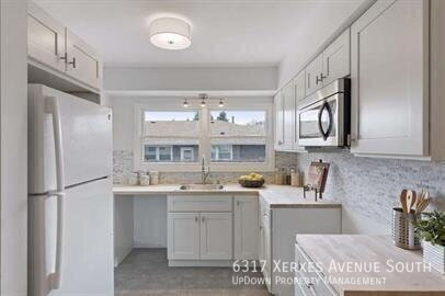 Building Photo - 6317 Xerxes Ave S