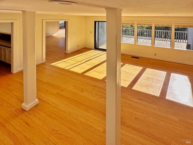Building Photo - 172 Great Cir Dr