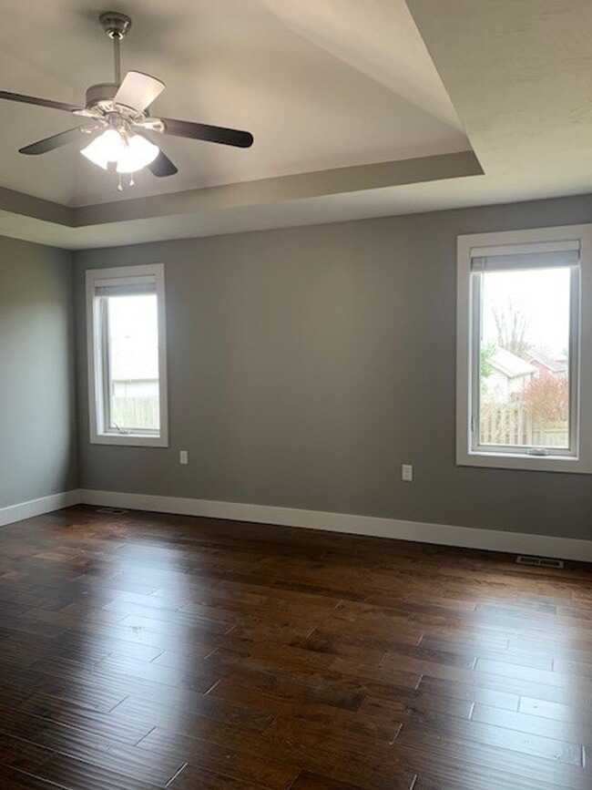 Building Photo - Beautiful Open Layout 3 Bedroom 2 Bath 3 Car Garage NIXA