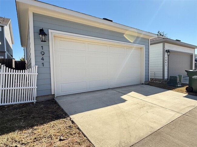 Building Photo - 1941 Arendale Dr