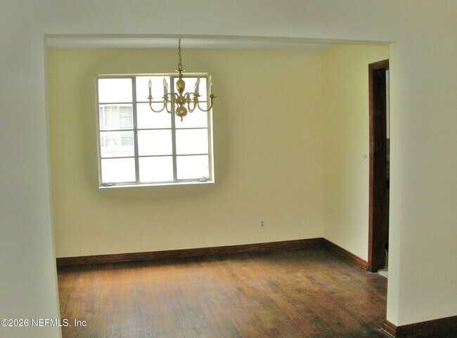 Building Photo - 1077 Wolfe St