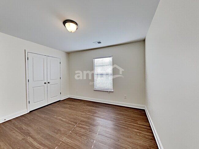 Building Photo - 103 Caitlin Ct