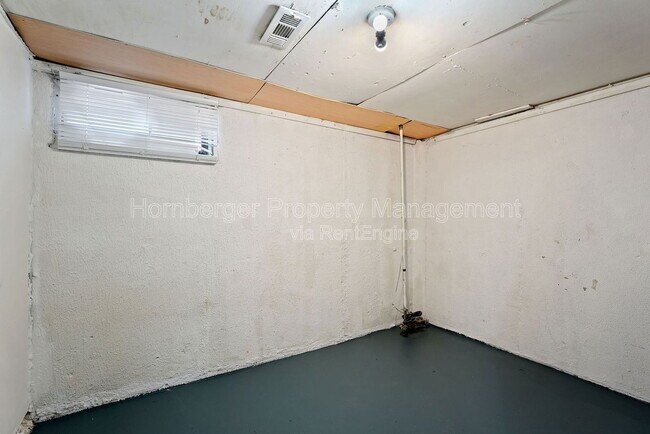 Building Photo - 503 E Joseph Ave