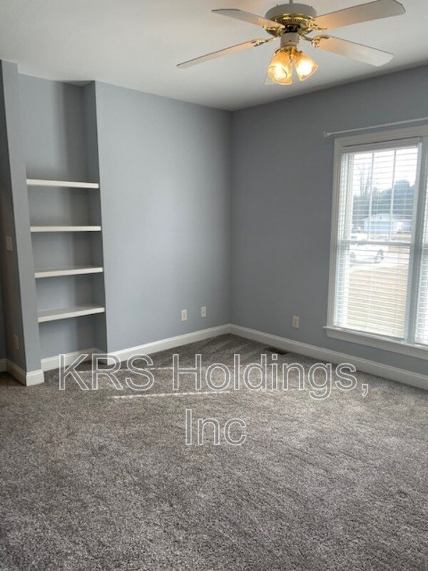 Building Photo - 1617 Mudham Rd