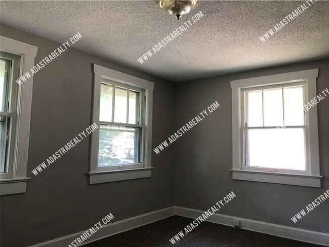 Building Photo - Perfect 3bed 1 Bath Waldo Home-Available i...