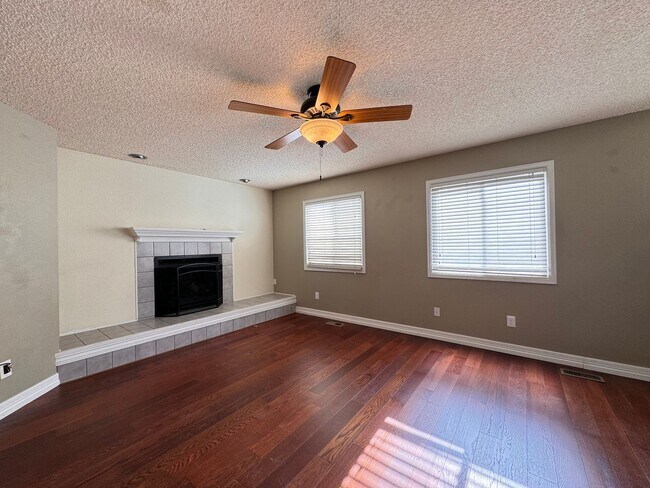 Building Photo - Nice Home in North Loveland