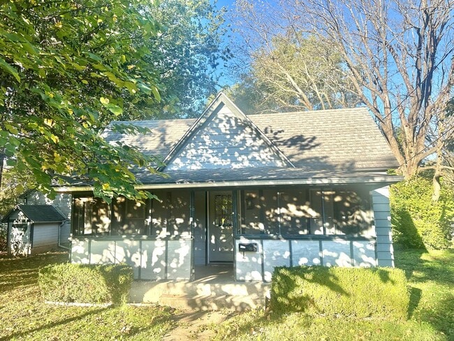 Building Photo - Adorable 2 Bed/ 1 Bath Home in Republic, MO!