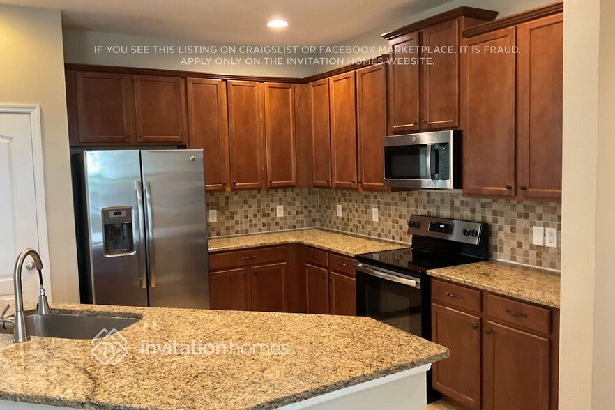 Building Photo - 742 Woods Landing Dr