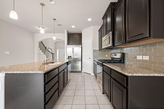 Building Photo - 1713 Morts Pl
