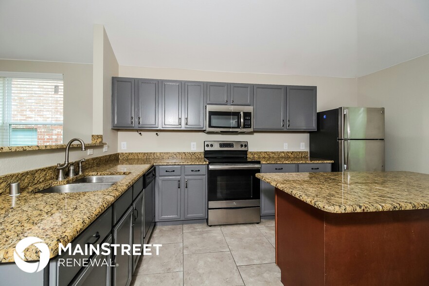 Building Photo - 1921 Morning Dove Dr