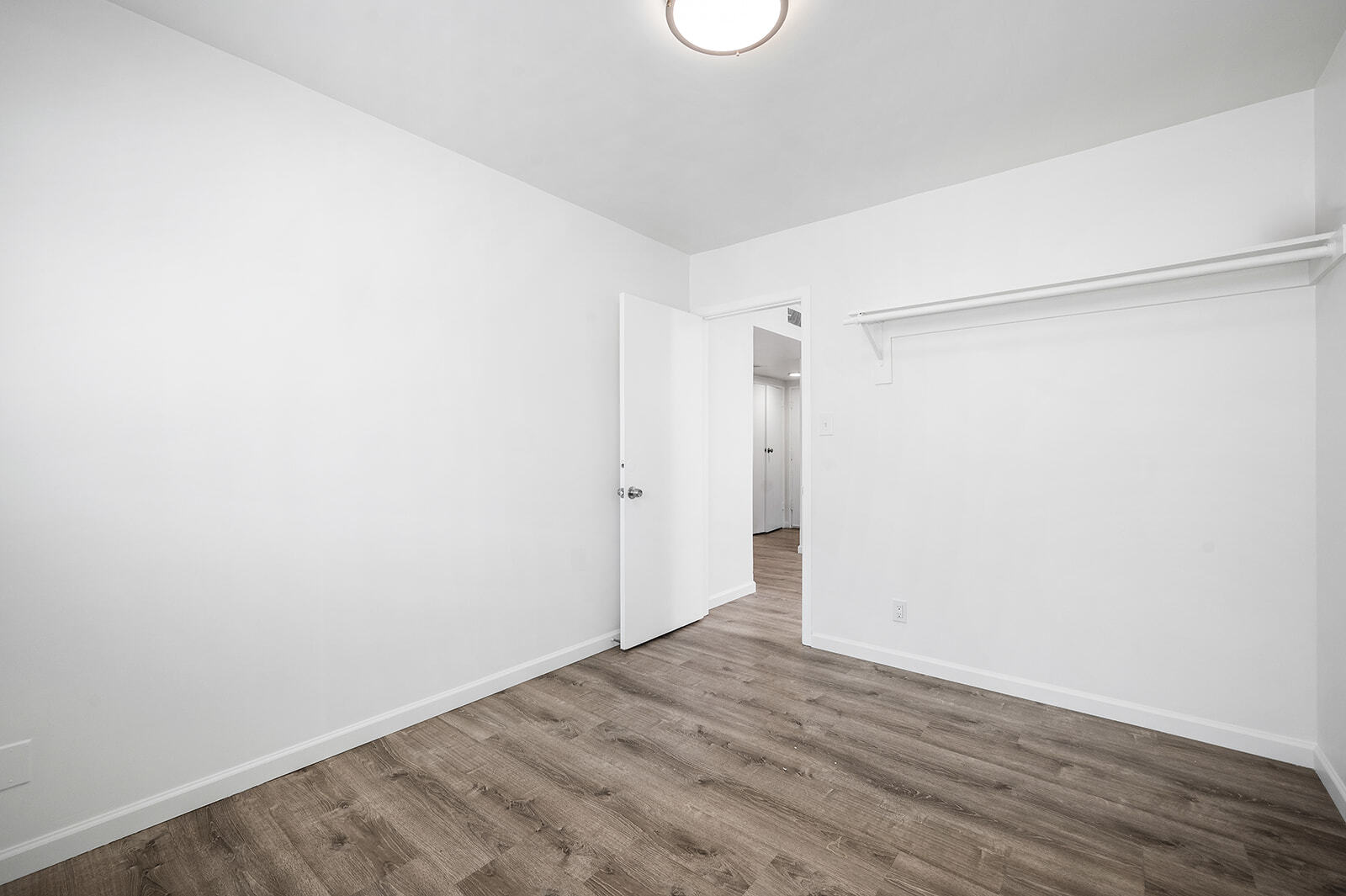 Building Photo - 6133 Whitsett Ave