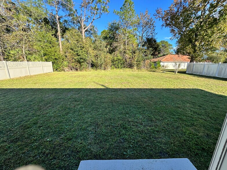 Building Photo - 176 Pine Grove Dr