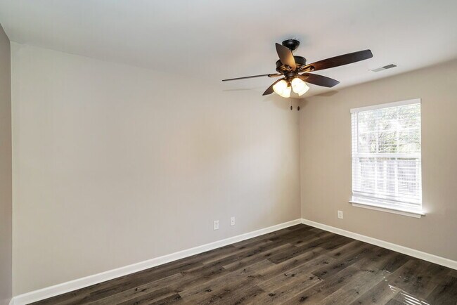 Building Photo - 1304 Saddlehorn