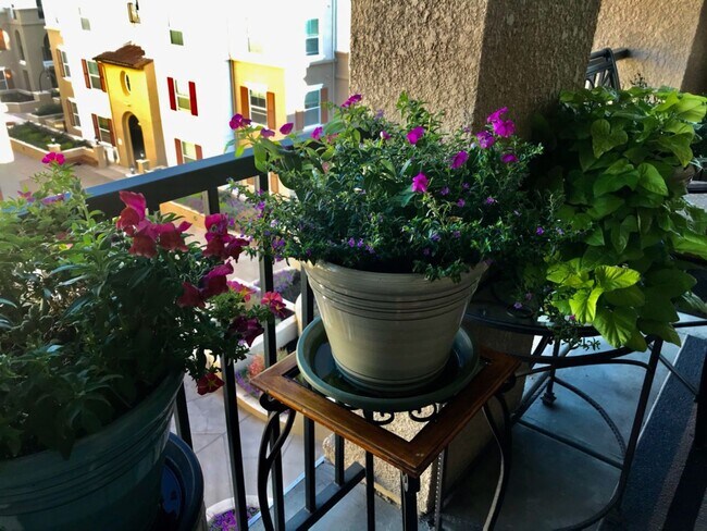 Building Photo - DUBLIN RANCH THE TERRACES 4th Floor 3br. 2ba., Gated Underground Parking!