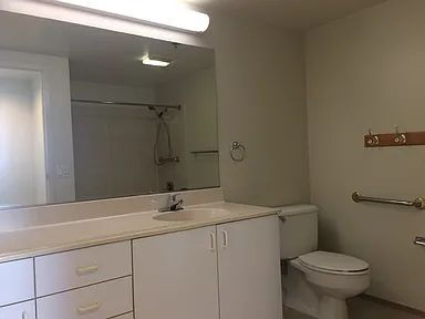 Building Photo - "Charming 1-Bedroom Oasis in the Heart of Oakland – Your Perfect Urban Retreat Awaits!"