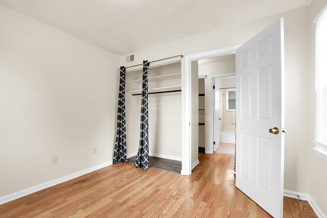 Building Photo - 1716 Bonnyville Blvd