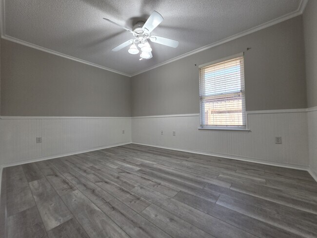 Building Photo - 2295 Heritage Cir