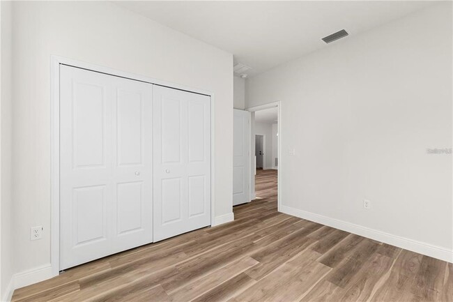Building Photo - 265 Marion Oaks Manor