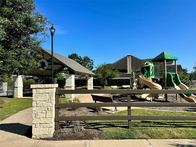 Building Photo - 2519 Horned Owl Dr