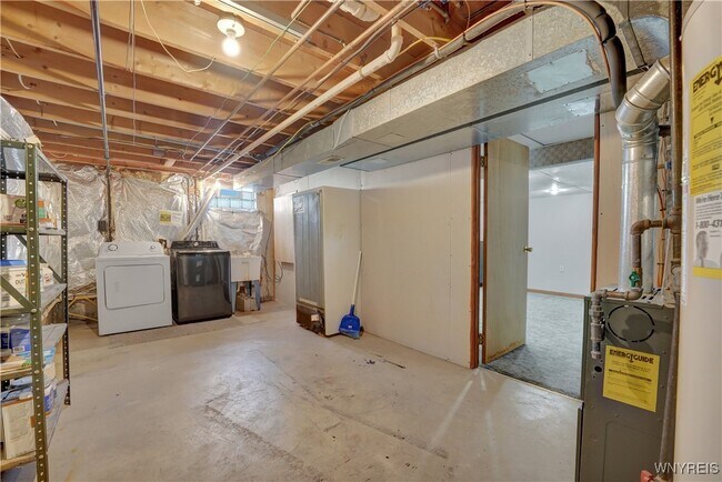 Building Photo - 93 Jessica Ln