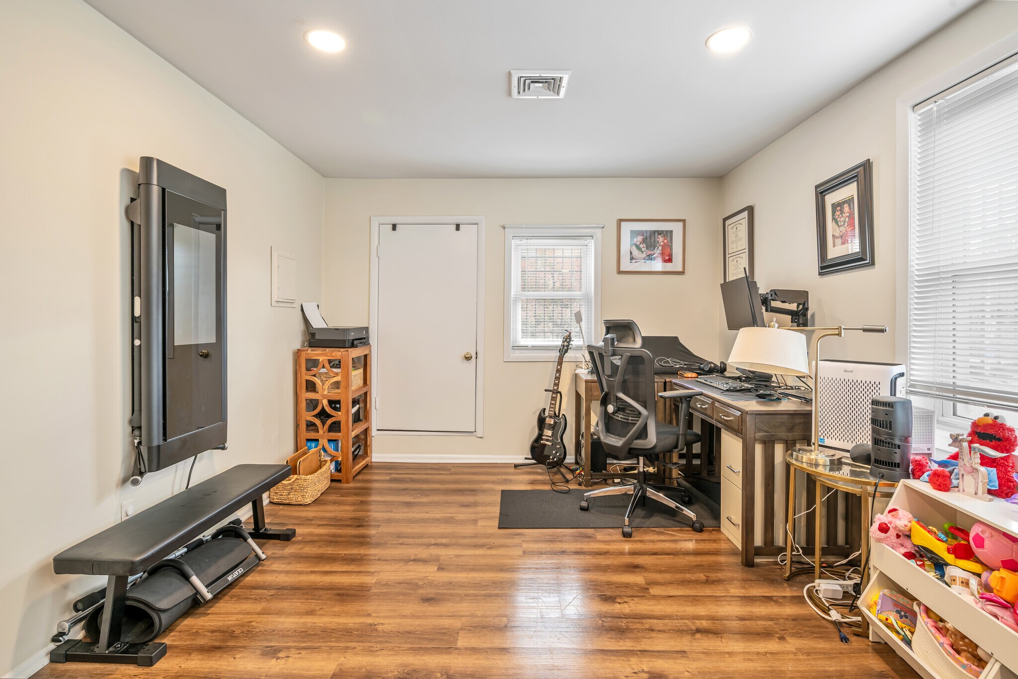 Extension of LR - 281 Bloomfield Ave