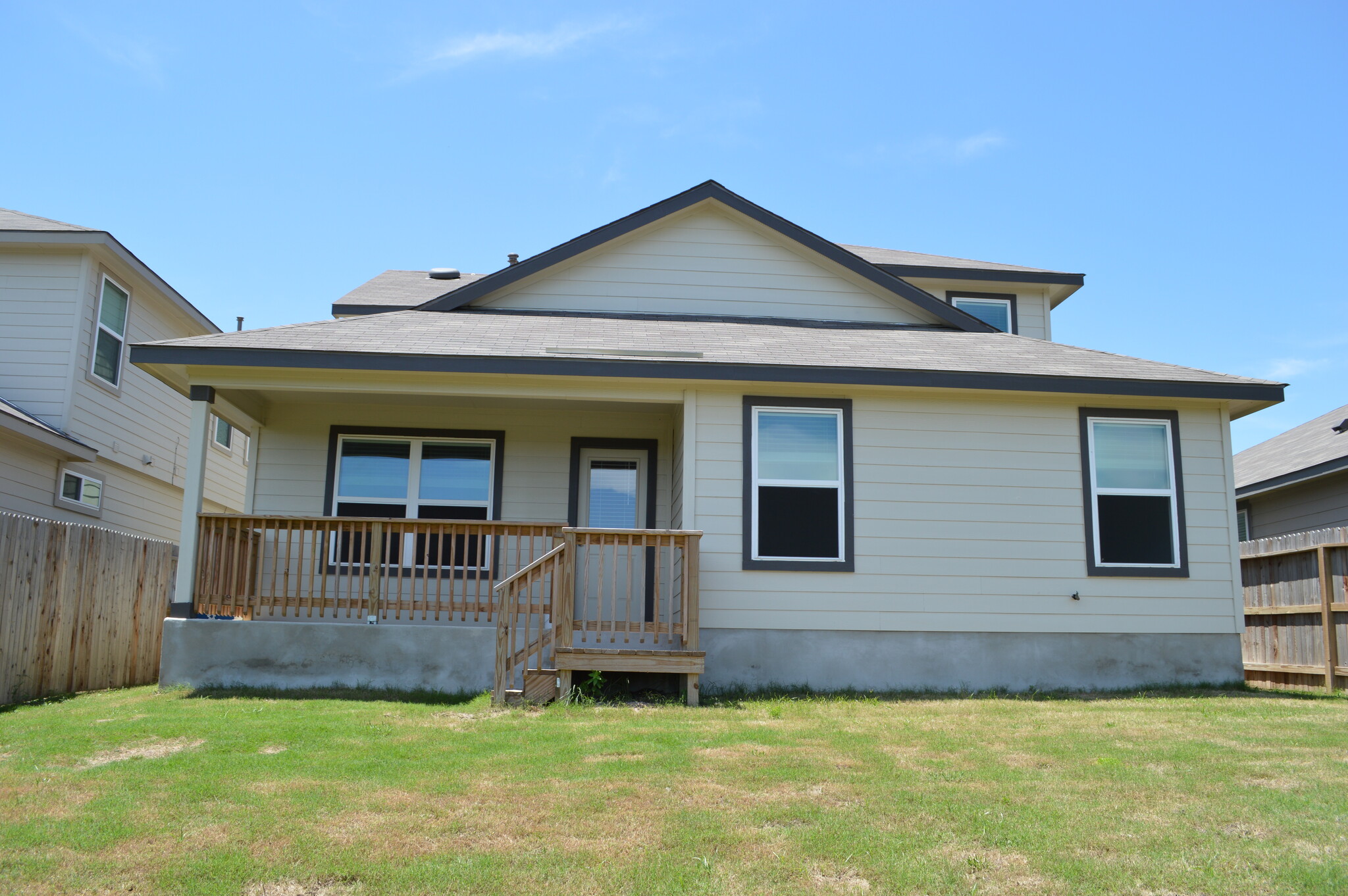 Building Photo - 3926 Copper Riv