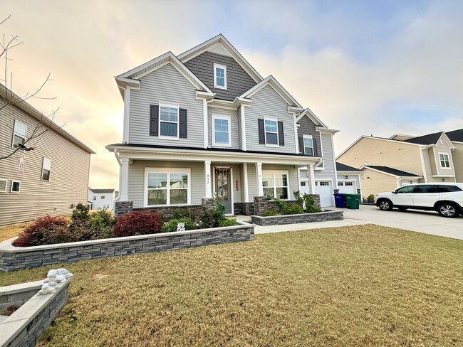 Building Photo - 513 Acerno Dr