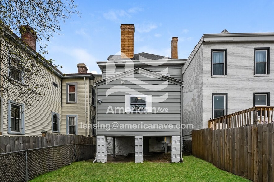 Building Photo - 519 McClintock Ave