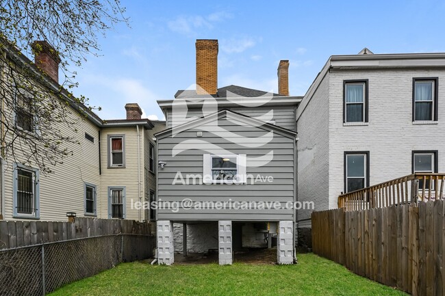 Building Photo - 519 McClintock Ave